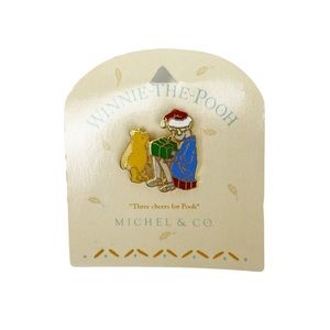 Michel & Co Disney Winnie the Pooh Three‎ Cheers for Pooh 7996 Chris Pooh Pin